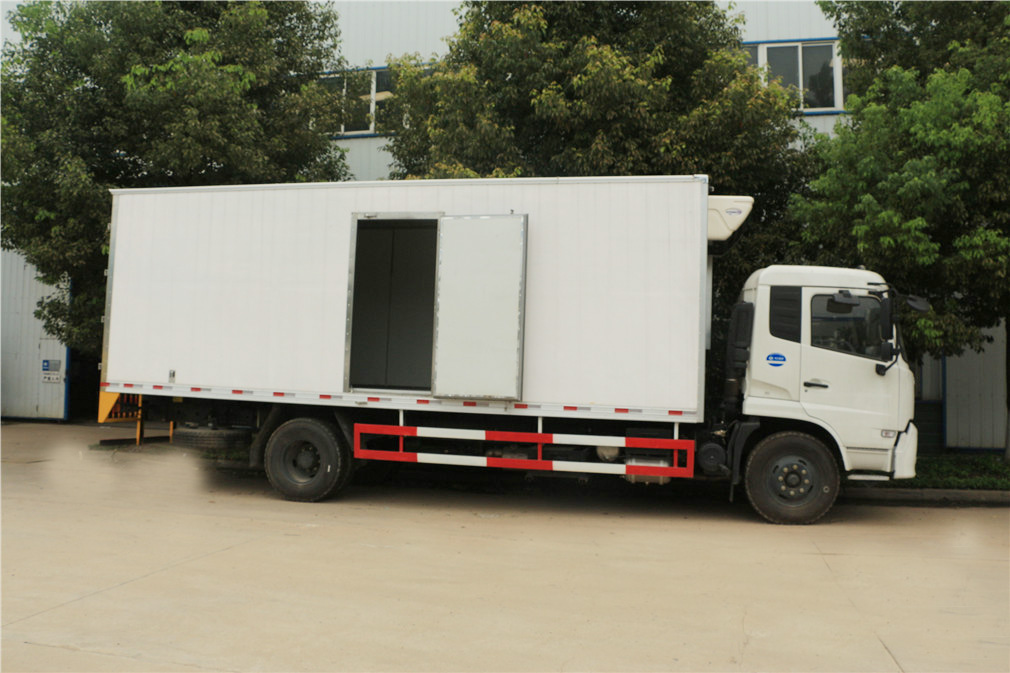 東風(fēng)天錦冷藏車（廂長6.1米）圖片3