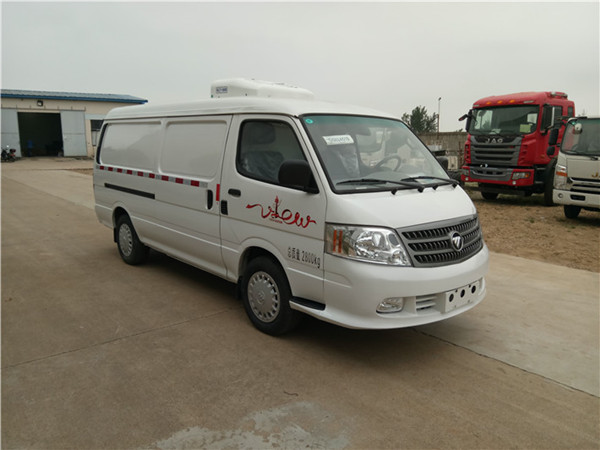 福田風(fēng)景面包冷藏車