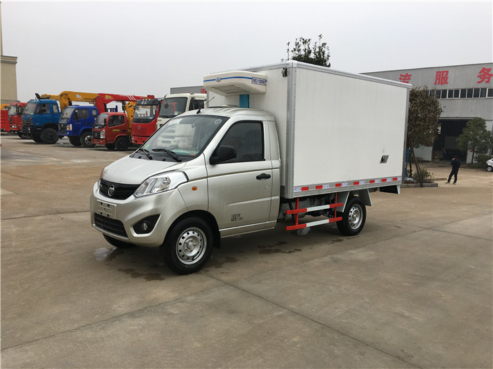 福田伽途微卡小型冷藏車(廂長(zhǎng)2.8米)圖片2