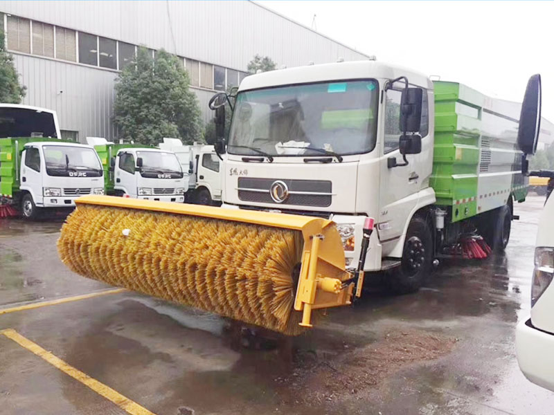 東風(fēng)天錦掃雪車除雪車圖片3