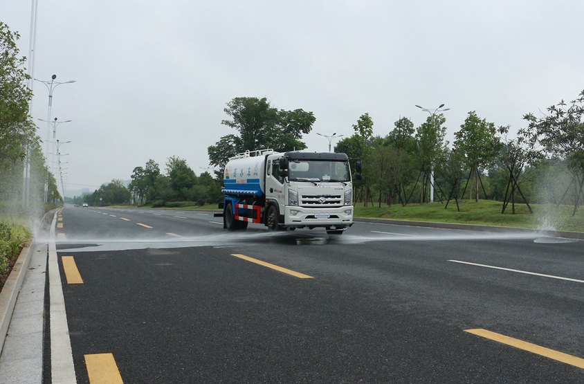 電動(dòng)三輪垃圾車（電動(dòng)三輪垃圾清運(yùn)車）前沖功能演示